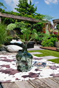 Tuin en terras in zomerse sferen (1)